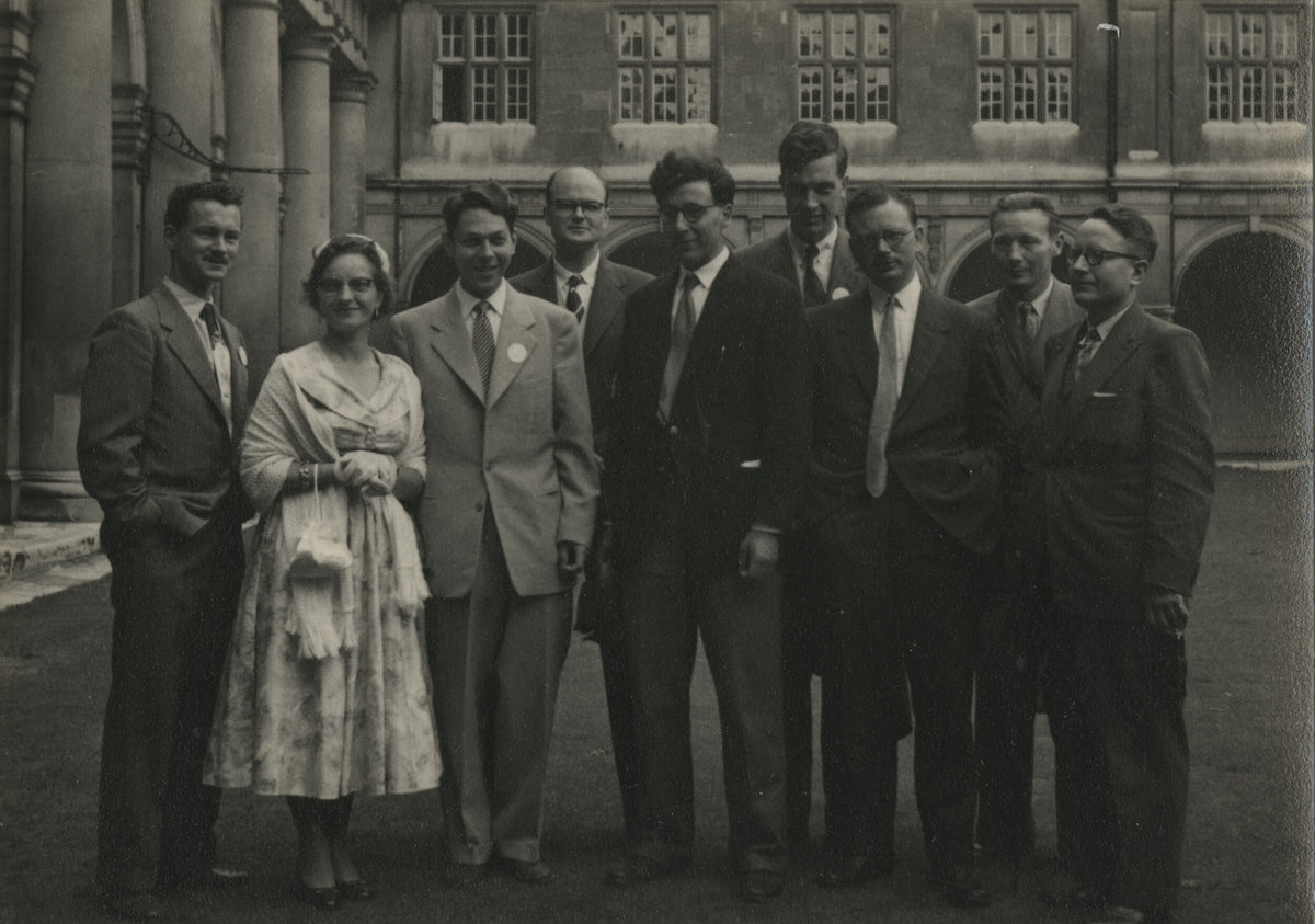 Robert Edwards with Alan Gates and others at a meeting at Trinity College, Cambridge, 1956.